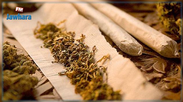 القبض على إمرأة تروّج الماريخوانا بمساعدة زوجها