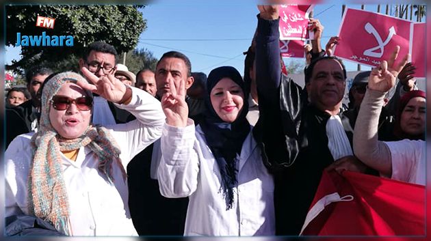 سيدي بوزيد : خروج مسيرة احتجاجية لأساتذة التعليم الثانوي 
