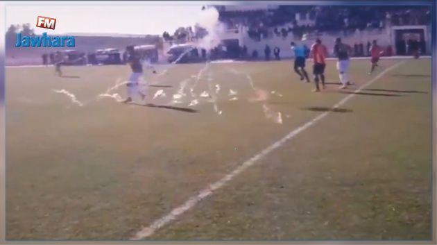 إصابة لاعب النادي البنزرتي بشمروخ في ملعب الرديف (فيديو)