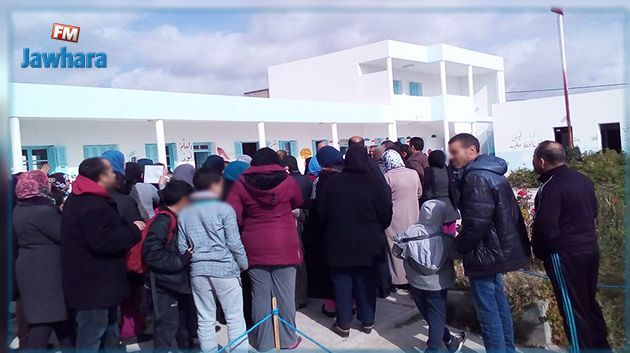 الحامة : وقفة احتجاجية بعد اعتداء ولّي على أستاذ