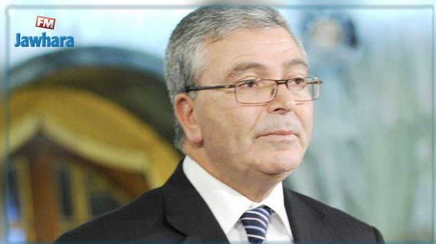 وزير الدفاع يتفقّد القاعدة العسكرية بسبيطلة