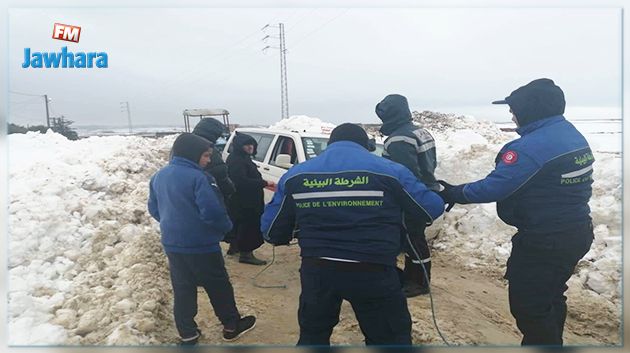 الشرطة البيئية تشارك في التدخلات بالمناطق المتضررة من العاصفة الثلجية 
