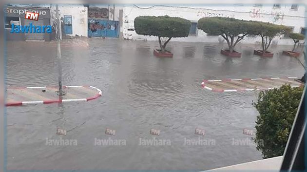 المهدية : انقطاع للتيار الكهربائي والحماية المدنية تتدخل لشفط المياه 