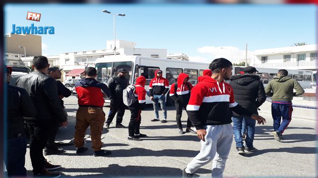 احباء مستقبل قابس يغلقون مفترق عين سلام