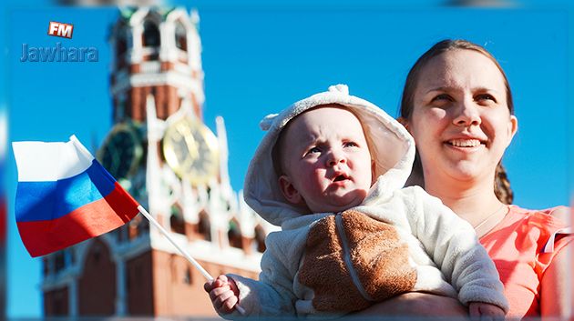 روسيا :  7000 دولار لكل عائلة تنجب طفلا ثالثا