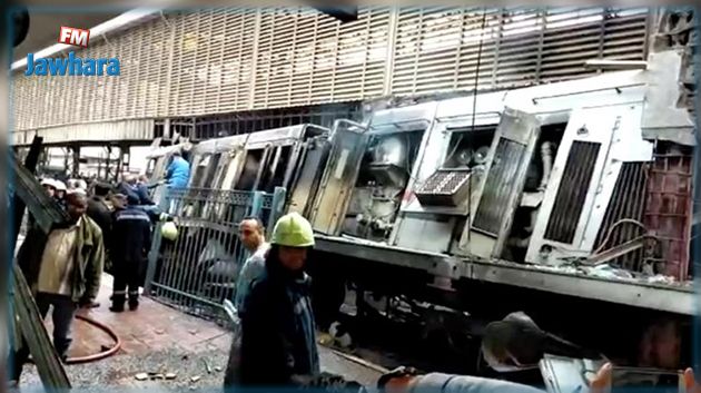 وزير النقل المصري يستقيل إثر حادثة القطار