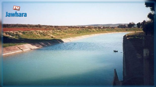 فندق الجديد : اعتصام عمال شركة قنال مجردة وغلق المضخة