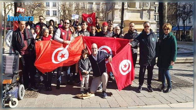 تنديدا بوفاة 15 رضيعا : تونسيون مقيمون بباريس ينفذون وقفة احتجاجية