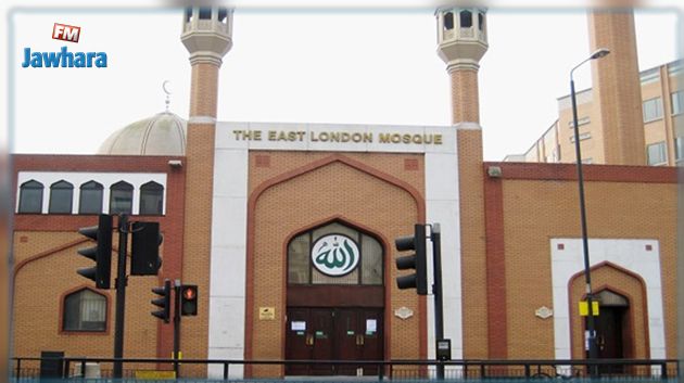 الاعتداء على 4 مساجد في بريطانيا