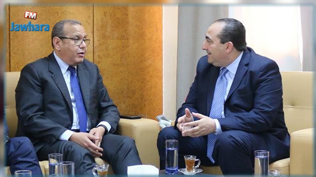 بسبب أوضاع النقل العمومي : اجتماع بين وزير النقل ورئيس منظمة الأعراف
