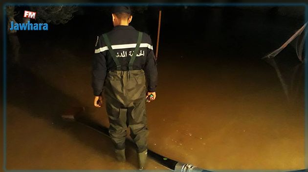 سليانة : الحماية المدنية تتدخل لشفط مياه الامطار من 7 منازل في معتمدية مكثر