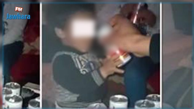 الفيديو الصادم لرضيع في جلسة خمرية : القبض على الأم و مرافقيها
