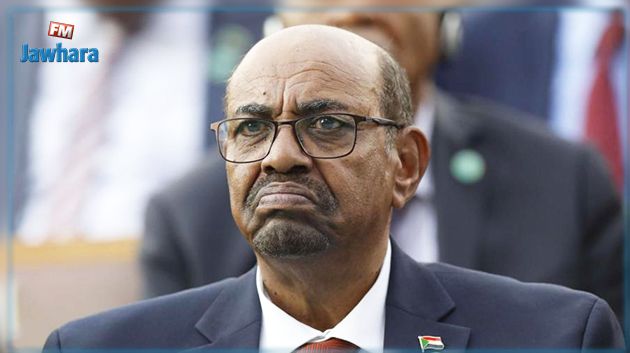 نقل عمر البشير إلى السجن وايقاف رئيس البرلمان السوداني