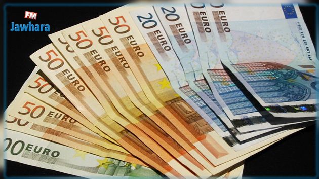 مطار قرطاج : إيقاف جزائري حاول تهريب 100 ألف أورو