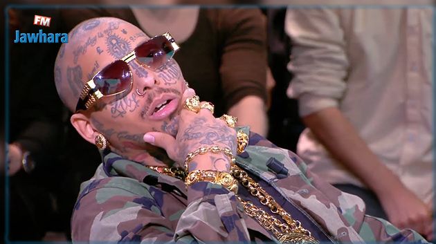 Swagg Man ينشر فيديو و هو يوزع أموالا على محتاجين في رمضان