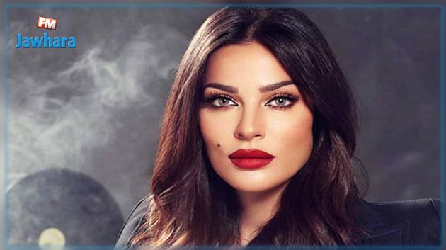 ندين نجيم بدور