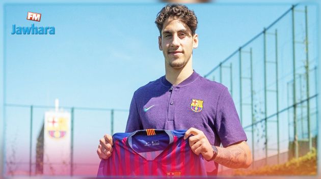 برشلونة يتعاقد مع لاعب وسط هولندي