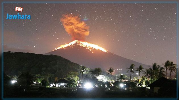 مشاهد مذهلة لحظة ثوران بركان بالي بأندونيسيا