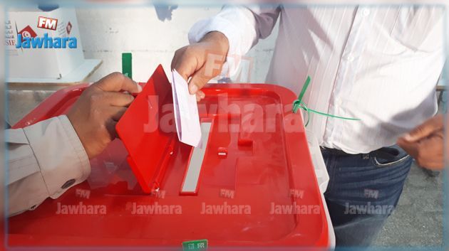 سيدي بوزيد : 13.41 نسبة مشاركة الامنيين والعسكريين في الانتخابات البلدية الجزئية بدائرة السوق الجديد