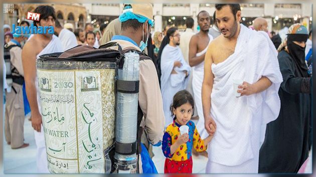 نحو 3 ملايين لتر من مياه زمزم تم استهلاكها في ليلة 27