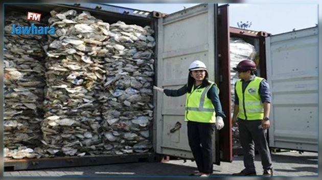 دول غربية تتعمّد شحن القمامة مع السلع عند التّصدير : اندونيسيا تكشفها وتعيد إليها نفاياتها 