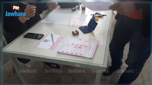 انتخابات بلدية جزئية : نسبة مشاركة الأمنيين والعسكريين بالعيون