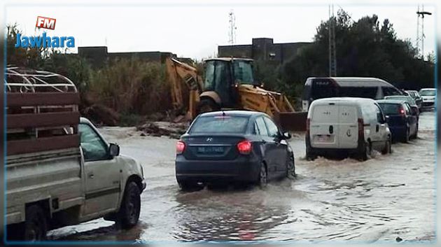 القصرين : إنقطاع حركة المرور إثر تهاطل كميات هامة من الأمطار