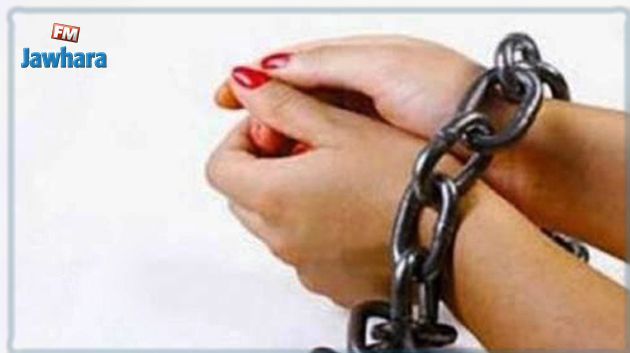 احتالت على الحالمين بالهجرة.. وسلبتهم أموالهم لتنفقها على