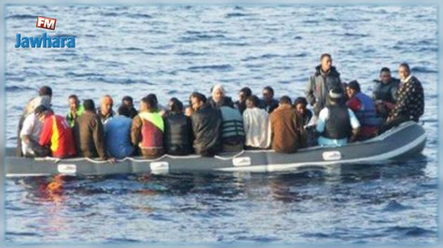 المهدية : إنقاذ 11 مهاجرا تعطّل مركبهم في عرض البحر