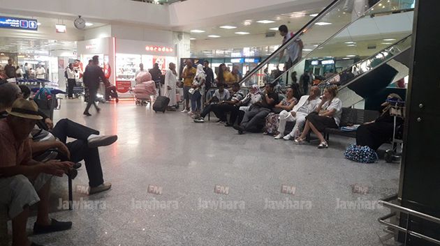إعادة فتح مطار قرطاج أمام العموم