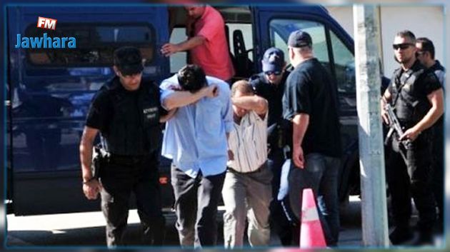 تركيا تعتقل عشرات العسكريين والمدنيين والتهمة 