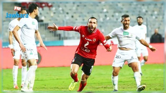 علي معلول لاعب الموسم في الأهلي المصري