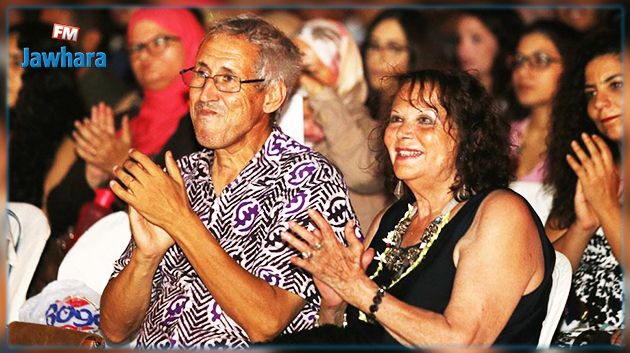 الممثّلة العالمية كلاوديا كاردينال تفاجئ الجمهور في