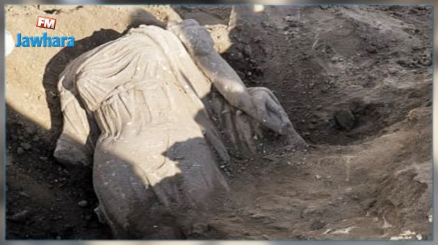اكتشاف تمثاليْن من الرخام الأبيض في منطقة المعمورة