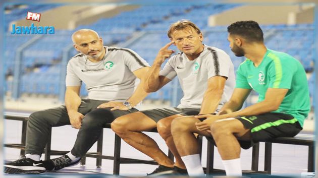 رينارد يمنع استعمال الهواتف الجوالة في تربص المنتخب السعودي
