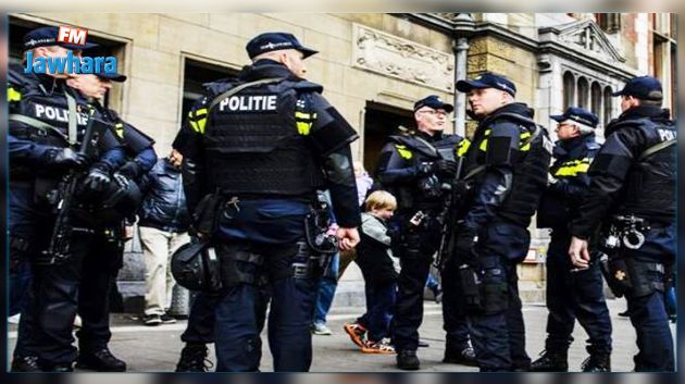 هولندا : ضابط بالشرطة يقتل طفليه بالرصاص وينتحر 