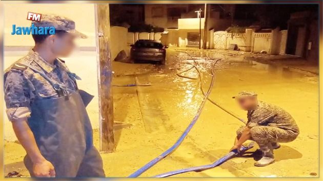 بالصور : الجيش الوطني يتدخّل لنجدة المواطنين بولاية أريانة