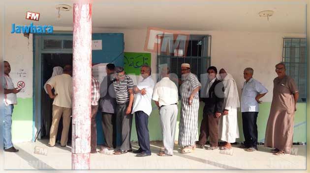 قفصة : انطلاق عملية الاقتراع للانتخابات الرئاسية (صور)