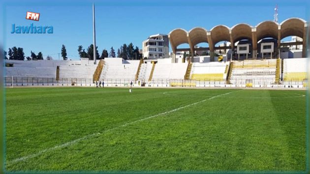 إعادة تعشيب ملعب 15 أكتوبر ببنزرت بطريقة 