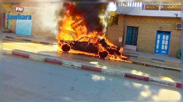 الرديف : يضرمون النار في سيارة ويلوذون بالفرار
