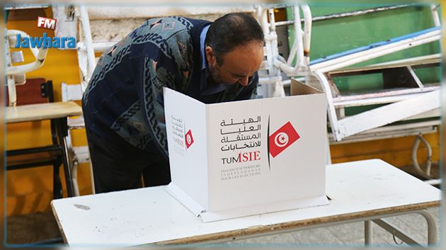 مركز اقتراع بالقيروان : ناخب وحيد يقترع إلى حدود الساعة الثانية بعد الظهر