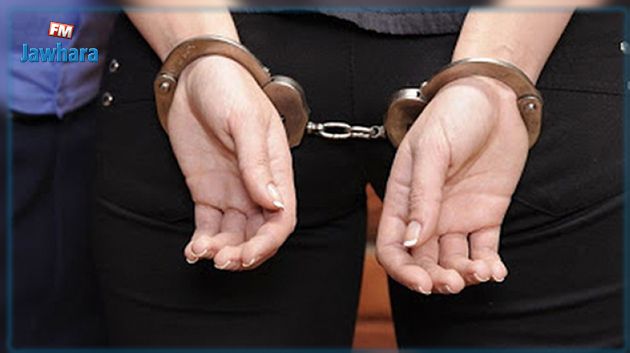 القبض على امرأة مورّطة في عملية