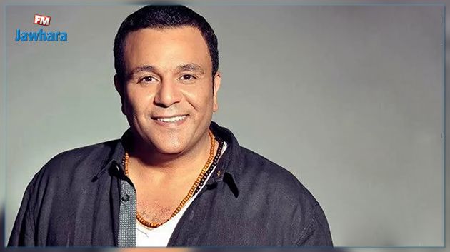 نقل المغني المصري محمد فؤاد إلى العناية المركّزة (صورة)