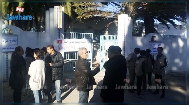 منزل بوزلفة: وقفة احتجاجية للمطالبة باعادة فتح قسم النساء والتوليد