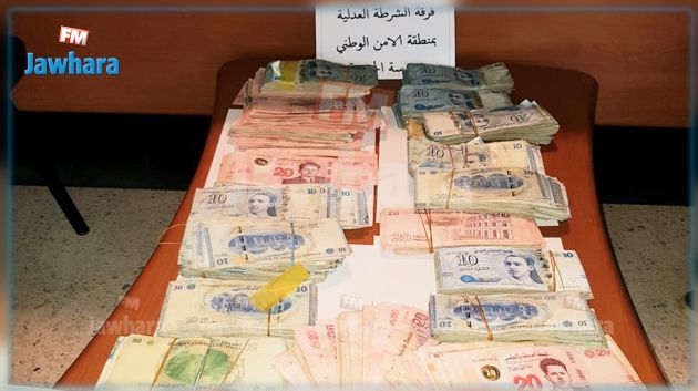 سوسة : حجز 30 ألف دينار مخفية داخل سيارة أجنبي