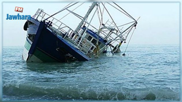 المهدية : غرق مركب صيد وإنقاذ بحارته