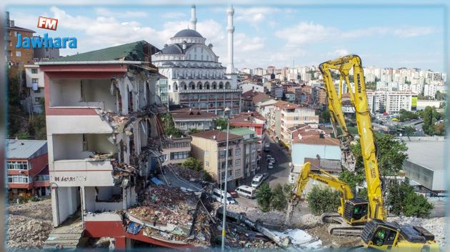 زلزال في تركيا يخلف قتلى