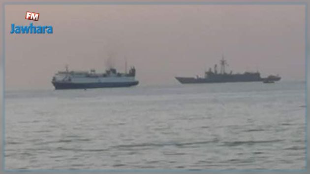 رصد وصول بارجيتين حربيتين تركيتين إلى ميناء طرابلس