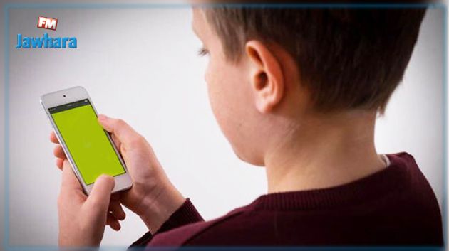 دراسة: إدمان الأطفال على الأجهزة الإلكترونية يصيبهم باضطراب خطير