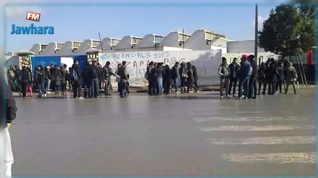 سيدي بوزيد: تلاميذ يحاصرون معهدا 